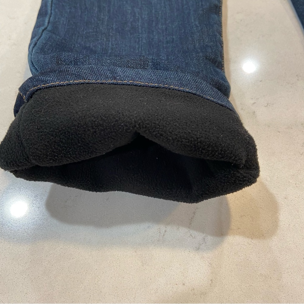 Eddie Bauer Fleece Lined Straight Leg Jeans - Picture 6 of 8